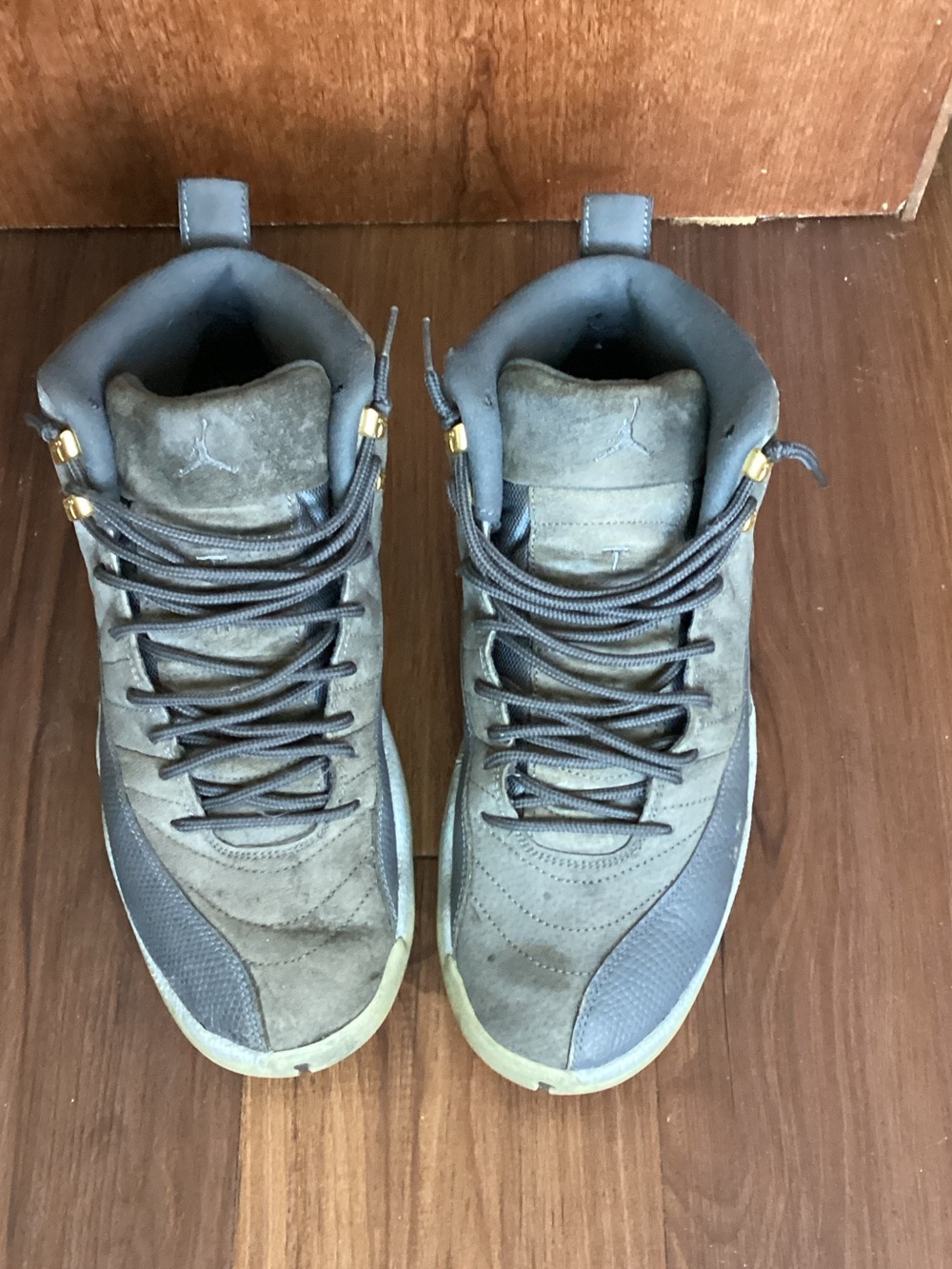 Air Jordan 12 Retro Men's High-Top Suede Sneakers US 10.5 EUR 44.5 # 130690-005